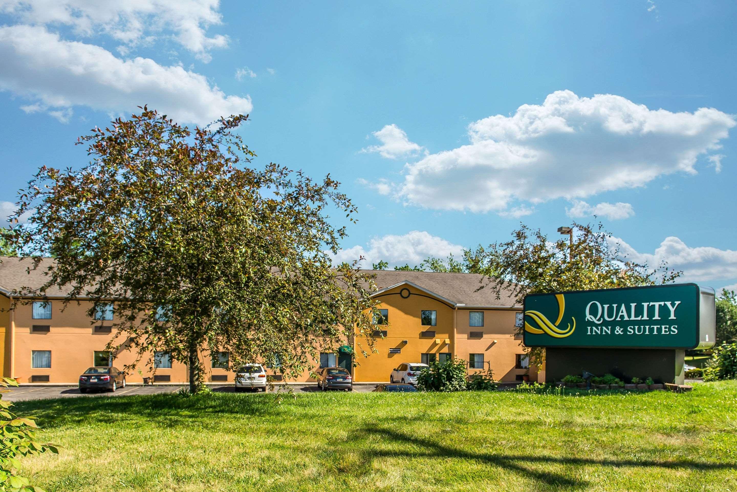Suburban Studios Mason Hwy 42 Bagian luar foto