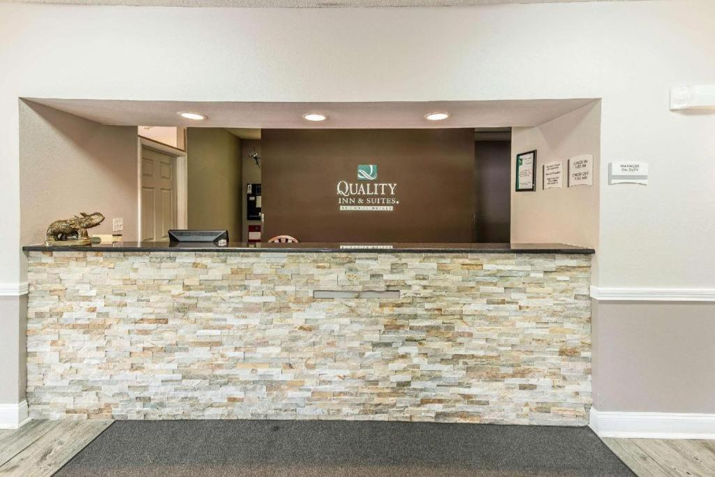 Suburban Studios Mason Hwy 42 Bagian luar foto